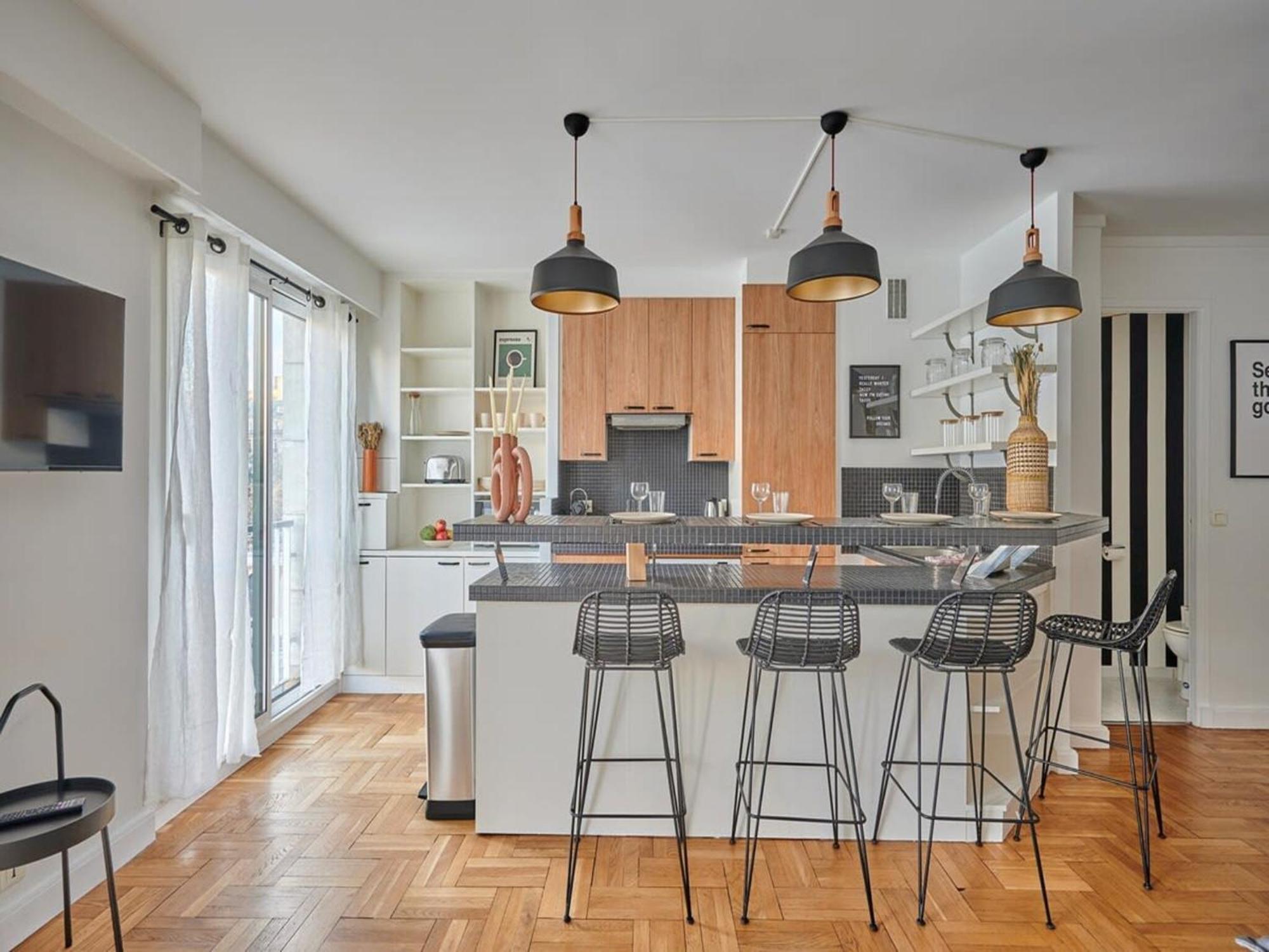 Apartment In The 16th Area Residential District Paris
